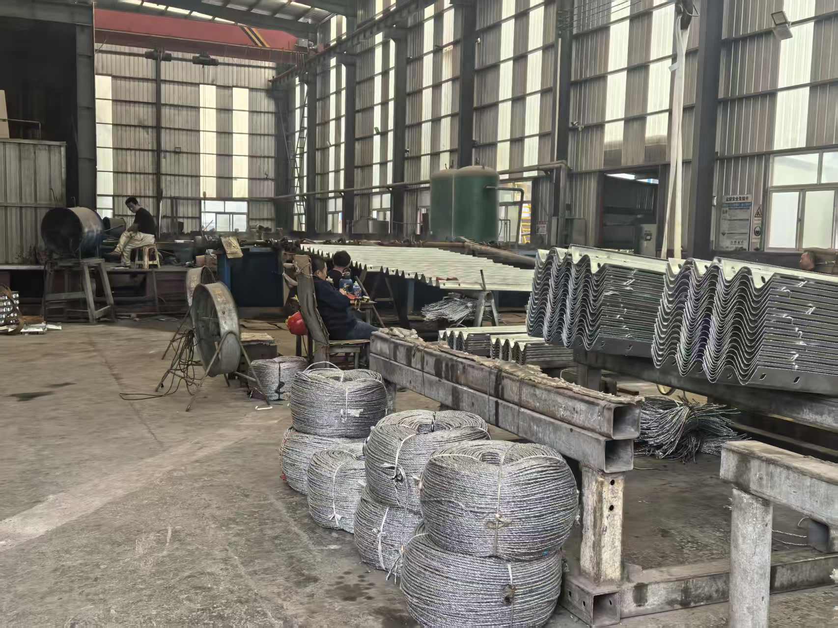 濮阳市环氧锌基波形护栏三波波形护栏 - 方案